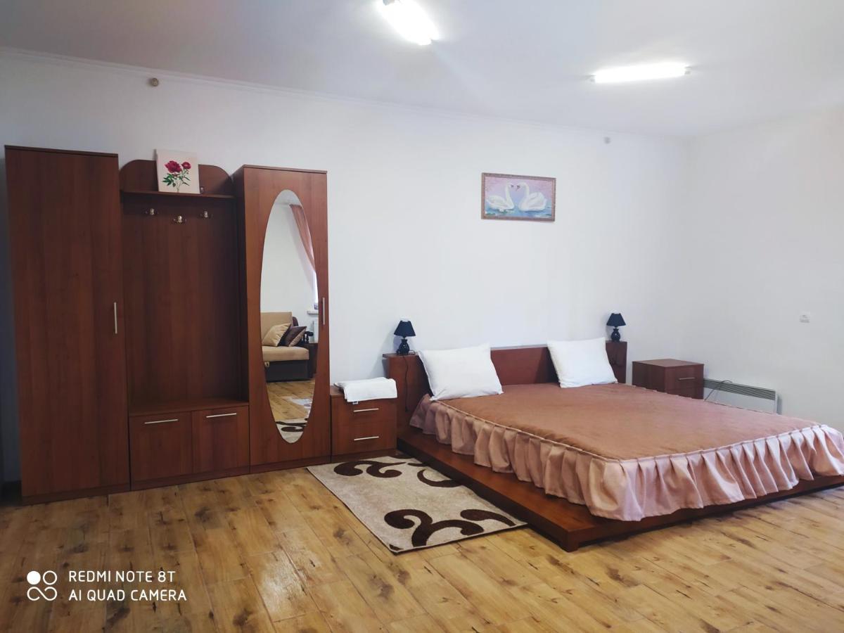 Лісова Пісня Апартаменти Husyatyn المظهر الخارجي الصورة